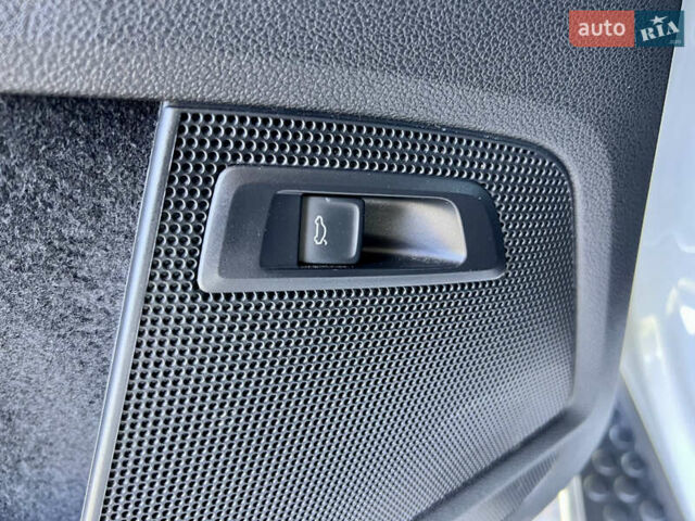 Білий Шкода Kodiaq, об'ємом двигуна 1.97 л та пробігом 79 тис. км за 38700 $, фото 32 на Automoto.ua