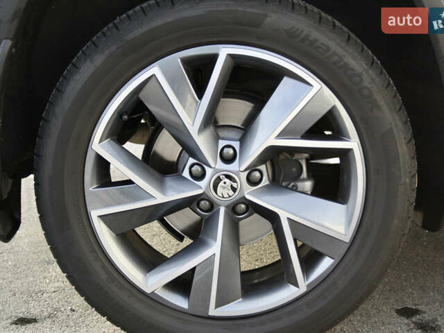 Белый Шкода Kodiaq, объемом двигателя 1.97 л и пробегом 22 тыс. км за 49500 $, фото 10 на Automoto.ua