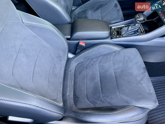 Білий Шкода Kodiaq, об'ємом двигуна 1.97 л та пробігом 79 тис. км за 38700 $, фото 49 на Automoto.ua