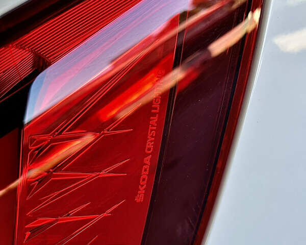 Білий Шкода Kodiaq, об'ємом двигуна 1.97 л та пробігом 79 тис. км за 38700 $, фото 40 на Automoto.ua