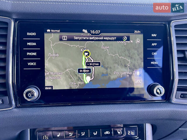 Білий Шкода Kodiaq, об'ємом двигуна 1.97 л та пробігом 79 тис. км за 38700 $, фото 67 на Automoto.ua