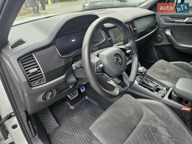 Білий Шкода Kodiaq, об'ємом двигуна 1.97 л та пробігом 25 тис. км за 43890 $, фото 18 на Automoto.ua