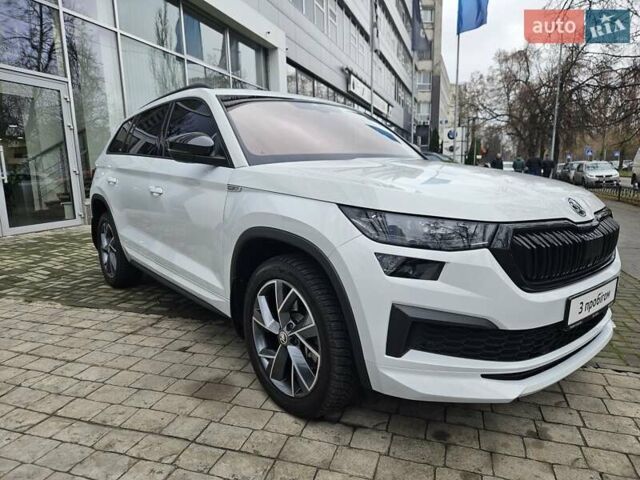 Білий Шкода Kodiaq, об'ємом двигуна 1.97 л та пробігом 25 тис. км за 43890 $, фото 4 на Automoto.ua