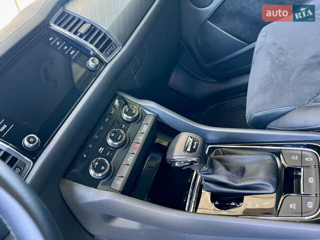 Білий Шкода Kodiaq, об'ємом двигуна 1.97 л та пробігом 79 тис. км за 38700 $, фото 31 на Automoto.ua