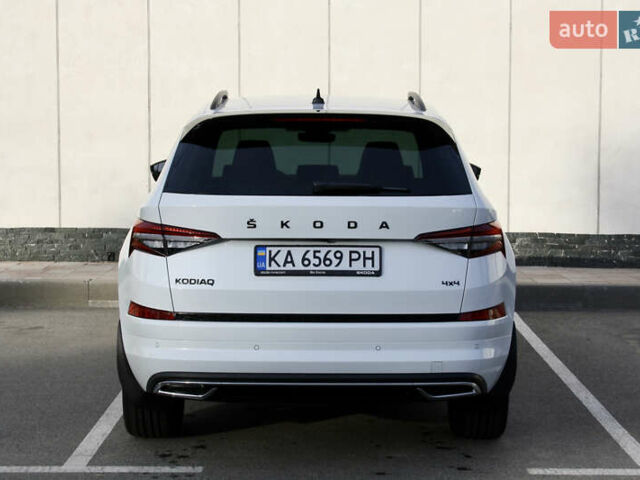Белый Шкода Kodiaq, объемом двигателя 1.97 л и пробегом 22 тыс. км за 49500 $, фото 6 на Automoto.ua