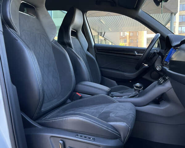 Белый Шкода Kodiaq, объемом двигателя 1.98 л и пробегом 68 тыс. км за 41000 $, фото 27 на Automoto.ua