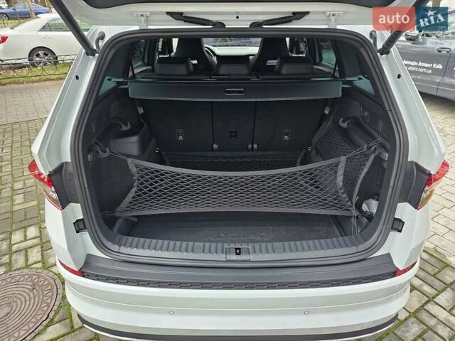 Білий Шкода Kodiaq, об'ємом двигуна 1.97 л та пробігом 25 тис. км за 43890 $, фото 28 на Automoto.ua