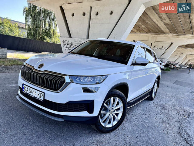 Білий Шкода Kodiaq, об'ємом двигуна 1.97 л та пробігом 79 тис. км за 38700 $, фото 12 на Automoto.ua