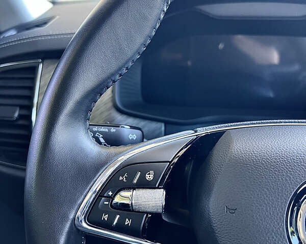 Білий Шкода Kodiaq, об'ємом двигуна 1.97 л та пробігом 79 тис. км за 38700 $, фото 42 на Automoto.ua