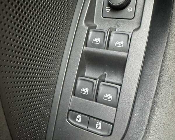Белый Шкода Kodiaq, объемом двигателя 1.98 л и пробегом 18 тыс. км за 46500 $, фото 17 на Automoto.ua