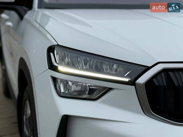 Белый Шкода Kodiaq, объемом двигателя 1.97 л и пробегом 22 тыс. км за 44500 $, фото 19 на Automoto.ua