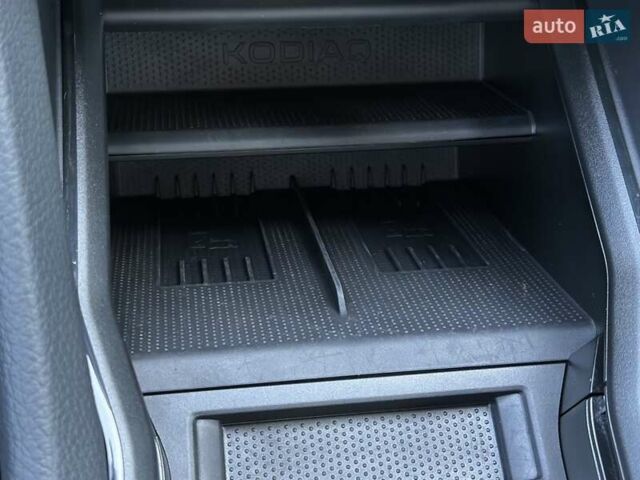 Білий Шкода Kodiaq, об'ємом двигуна 1.98 л та пробігом 5 тис. км за 43583 $, фото 36 на Automoto.ua