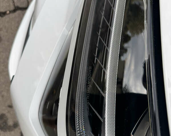 Белый Шкода Kodiaq, объемом двигателя 1.98 л и пробегом 18 тыс. км за 46500 $, фото 10 на Automoto.ua