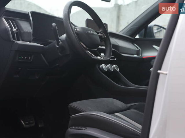 Белый Шкода Kodiaq, объемом двигателя 1.98 л и пробегом 16 тыс. км за 48500 $, фото 13 на Automoto.ua