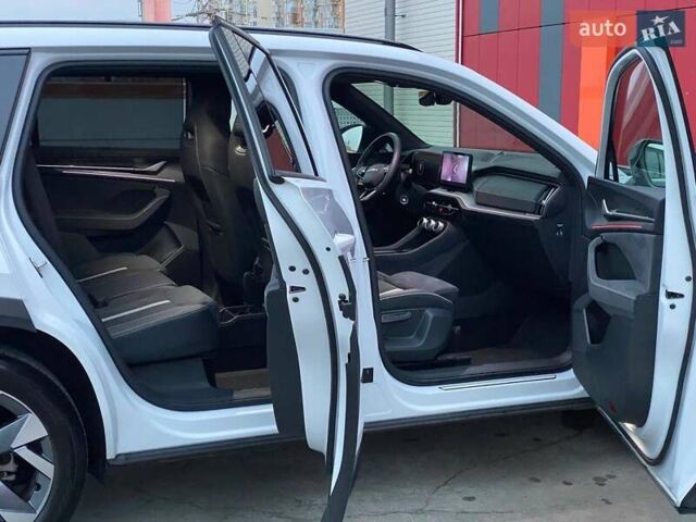 Белый Шкода Kodiaq, объемом двигателя 1.98 л и пробегом 7 тыс. км за 47999 $, фото 45 на Automoto.ua