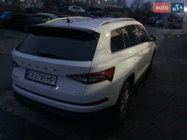 Белый Шкода Kodiaq, объемом двигателя 1.98 л и пробегом 45 тыс. км за 37500 $, фото 9 на Automoto.ua