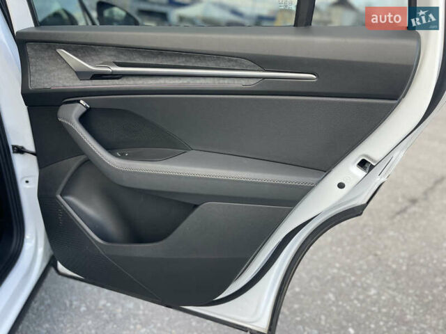 Білий Шкода Kodiaq, об'ємом двигуна 1.97 л та пробігом 20 тис. км за 44900 $, фото 49 на Automoto.ua