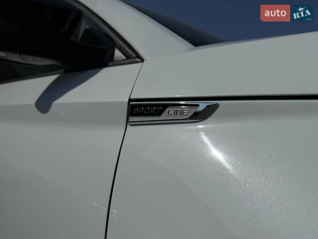 Білий Шкода Kodiaq, об'ємом двигуна 1.98 л та пробігом 13 тис. км за 40500 $, фото 6 на Automoto.ua
