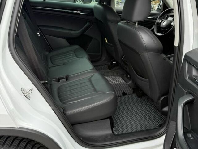 Белый Шкода Kodiaq, объемом двигателя 2 л и пробегом 30 тыс. км за 44000 $, фото 4 на Automoto.ua