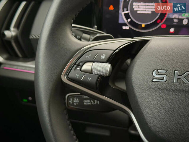 Белый Шкода Kodiaq, объемом двигателя 1.97 л и пробегом 22 тыс. км за 44500 $, фото 81 на Automoto.ua