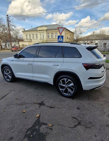 Білий Шкода Kodiaq, об'ємом двигуна 1.97 л та пробігом 31 тис. км за 46199 $, фото 1 на Automoto.ua