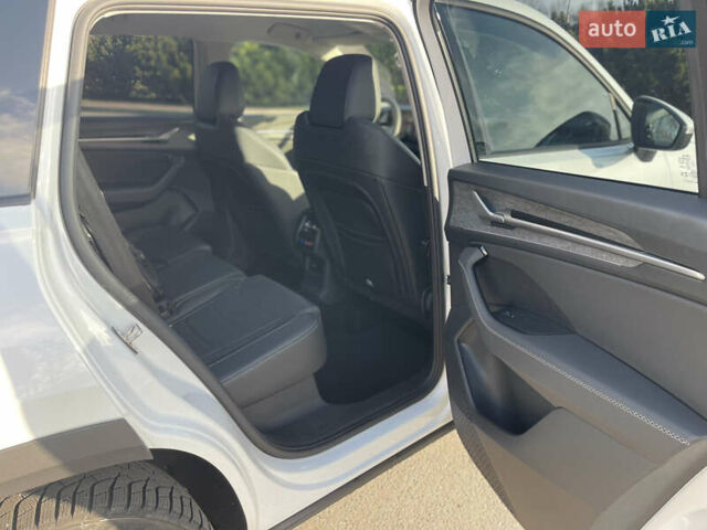 Білий Шкода Kodiaq, об'ємом двигуна 1.97 л та пробігом 20 тис. км за 44900 $, фото 80 на Automoto.ua