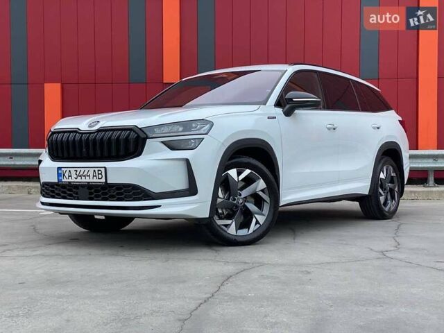 Белый Шкода Kodiaq, объемом двигателя 1.98 л и пробегом 7 тыс. км за 47999 $, фото 3 на Automoto.ua
