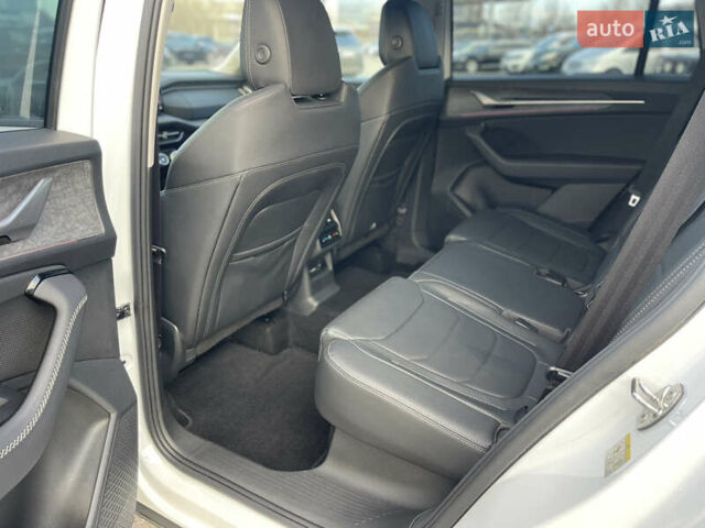 Білий Шкода Kodiaq, об'ємом двигуна 1.97 л та пробігом 20 тис. км за 44900 $, фото 44 на Automoto.ua