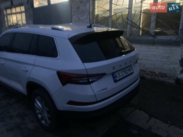 Белый Шкода Kodiaq, объемом двигателя 1.98 л и пробегом 45 тыс. км за 37500 $, фото 8 на Automoto.ua