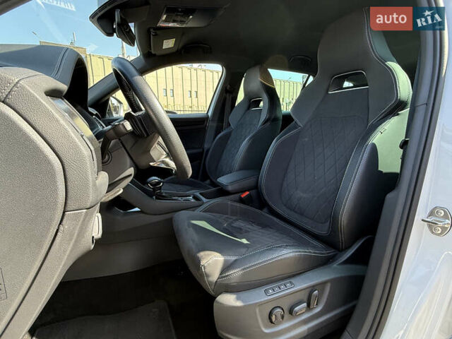 Білий Шкода Kodiaq, об'ємом двигуна 1.98 л та пробігом 13 тис. км за 40500 $, фото 16 на Automoto.ua