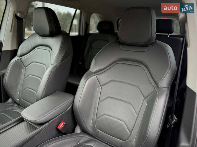 Белый Шкода Kodiaq, объемом двигателя 1.97 л и пробегом 22 тыс. км за 44500 $, фото 65 на Automoto.ua