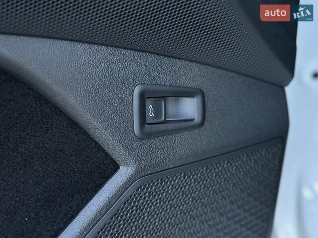 Білий Шкода Kodiaq, об'ємом двигуна 1.98 л та пробігом 5 тис. км за 43583 $, фото 20 на Automoto.ua