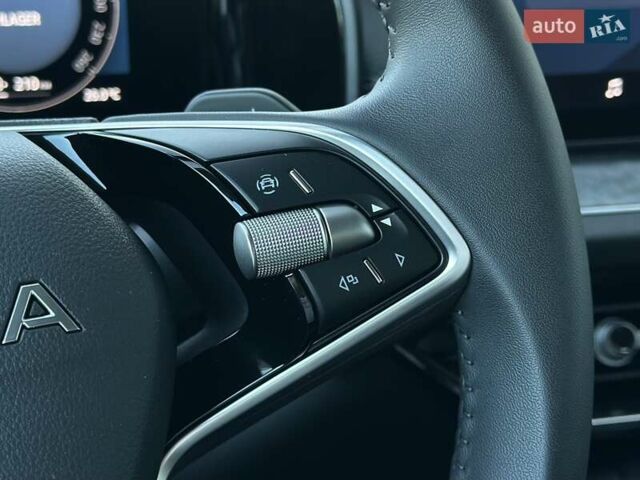 Белый Шкода Kodiaq, объемом двигателя 1.98 л и пробегом 5 тыс. км за 41312 $, фото 33 на Automoto.ua