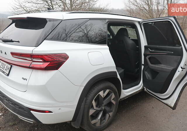 Белый Шкода Kodiaq, объемом двигателя 1.98 л и пробегом 16 тыс. км за 48500 $, фото 7 на Automoto.ua