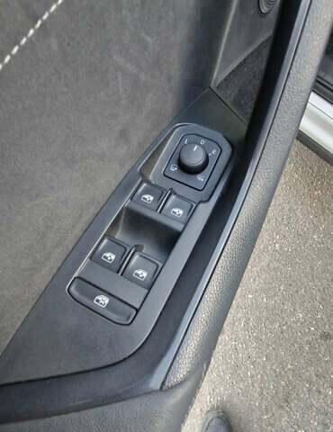 Білий Шкода Kodiaq, об'ємом двигуна 1.97 л та пробігом 31 тис. км за 46199 $, фото 14 на Automoto.ua