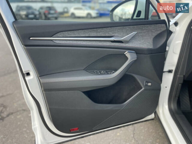 Білий Шкода Kodiaq, об'ємом двигуна 1.97 л та пробігом 20 тис. км за 44900 $, фото 37 на Automoto.ua