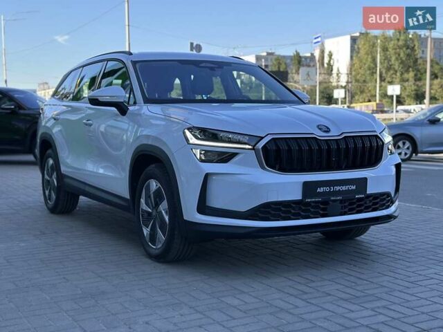Білий Шкода Kodiaq, об'ємом двигуна 1.98 л та пробігом 5 тис. км за 43583 $, фото 7 на Automoto.ua