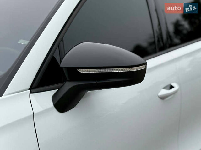 Белый Шкода Kodiaq, объемом двигателя 1.97 л и пробегом 22 тыс. км за 44500 $, фото 31 на Automoto.ua