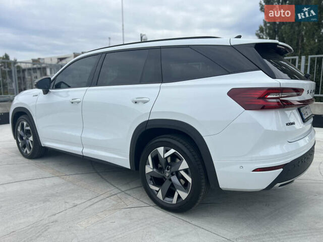 Білий Шкода Kodiaq, об'ємом двигуна 1.97 л та пробігом 7 тис. км за 49999 $, фото 7 на Automoto.ua