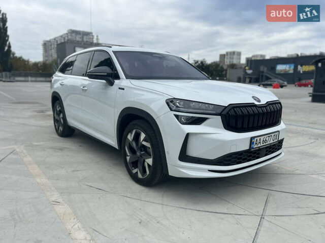 Білий Шкода Kodiaq, об'ємом двигуна 1.97 л та пробігом 7 тис. км за 49999 $, фото 2 на Automoto.ua