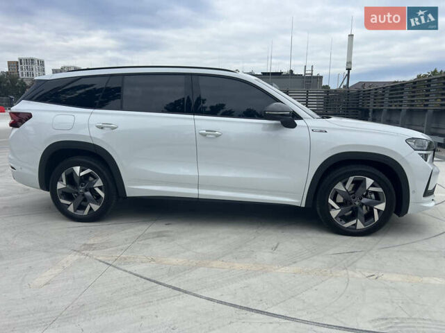 Білий Шкода Kodiaq, об'ємом двигуна 1.97 л та пробігом 7 тис. км за 49999 $, фото 4 на Automoto.ua