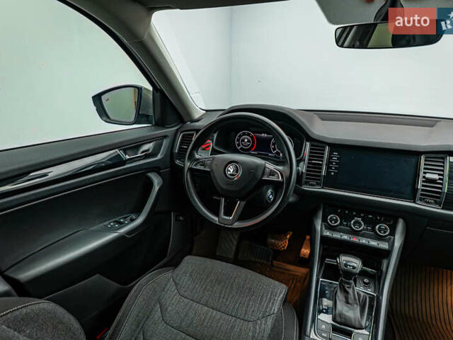 Бежевый Шкода Kodiaq, объемом двигателя 2 л и пробегом 142 тыс. км за 25423 $, фото 12 на Automoto.ua