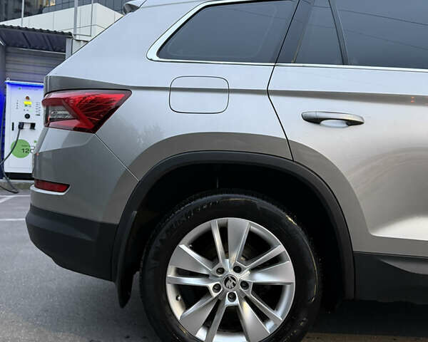 Бежевый Шкода Kodiaq, объемом двигателя 1.97 л и пробегом 163 тыс. км за 25500 $, фото 6 на Automoto.ua