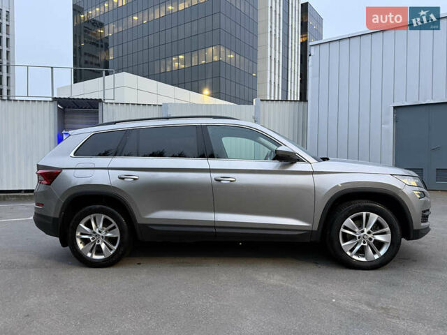 Бежевый Шкода Kodiaq, объемом двигателя 1.97 л и пробегом 163 тыс. км за 25500 $, фото 4 на Automoto.ua