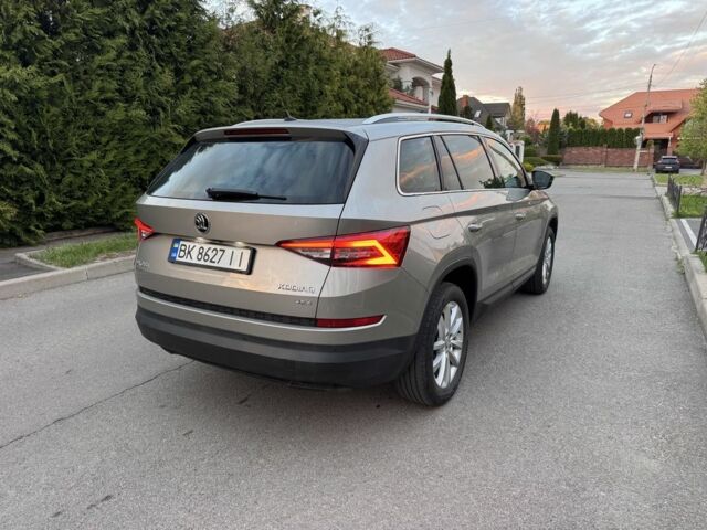 Бежевый Шкода Kodiaq, объемом двигателя 2 л и пробегом 99 тыс. км за 25000 $, фото 3 на Automoto.ua