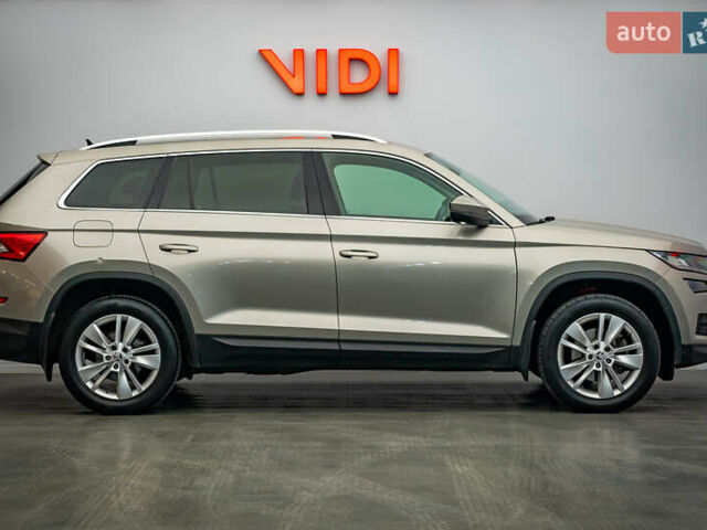 Бежевый Шкода Kodiaq, объемом двигателя 2 л и пробегом 142 тыс. км за 25423 $, фото 3 на Automoto.ua