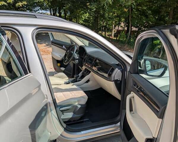 Бежевый Шкода Kodiaq, объемом двигателя 1.97 л и пробегом 129 тыс. км за 26200 $, фото 10 на Automoto.ua