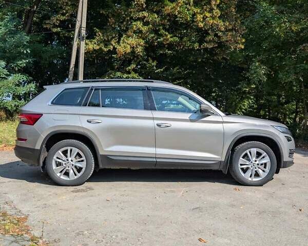 Бежевый Шкода Kodiaq, объемом двигателя 1.97 л и пробегом 129 тыс. км за 26200 $, фото 6 на Automoto.ua