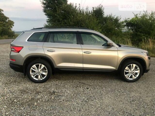 Бежевый Шкода Kodiaq, объемом двигателя 1.97 л и пробегом 111 тыс. км за 29900 $, фото 2 на Automoto.ua