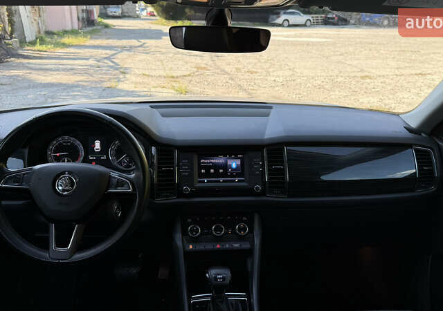 Бежевый Шкода Kodiaq, объемом двигателя 1.97 л и пробегом 162 тыс. км за 26000 $, фото 8 на Automoto.ua